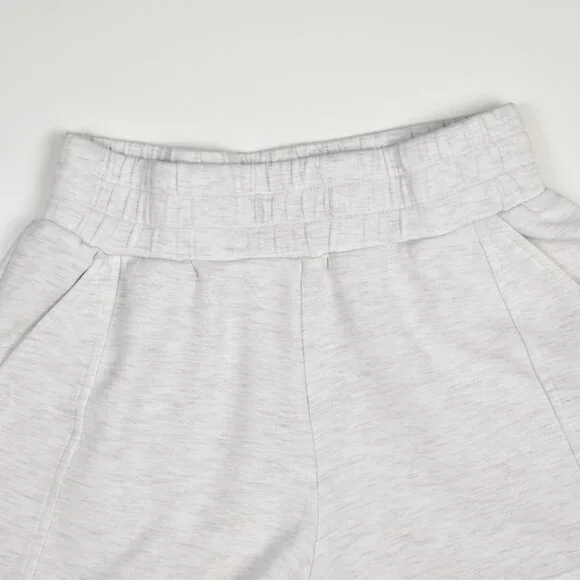 Varley Atrium High-Rise Short 4.5 - XS - Picture 4 of 7